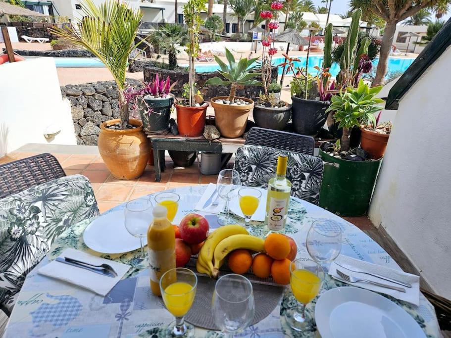 Apartamento Taisa Playa Roca Costa Teguise Eksteriør bilde