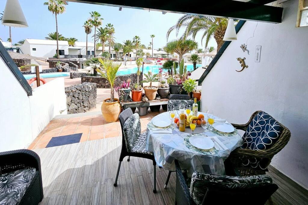 Apartamento Taisa Playa Roca Costa Teguise Eksteriør bilde