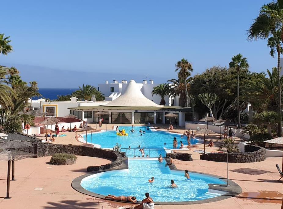 Apartamento Taisa Playa Roca Costa Teguise Eksteriør bilde